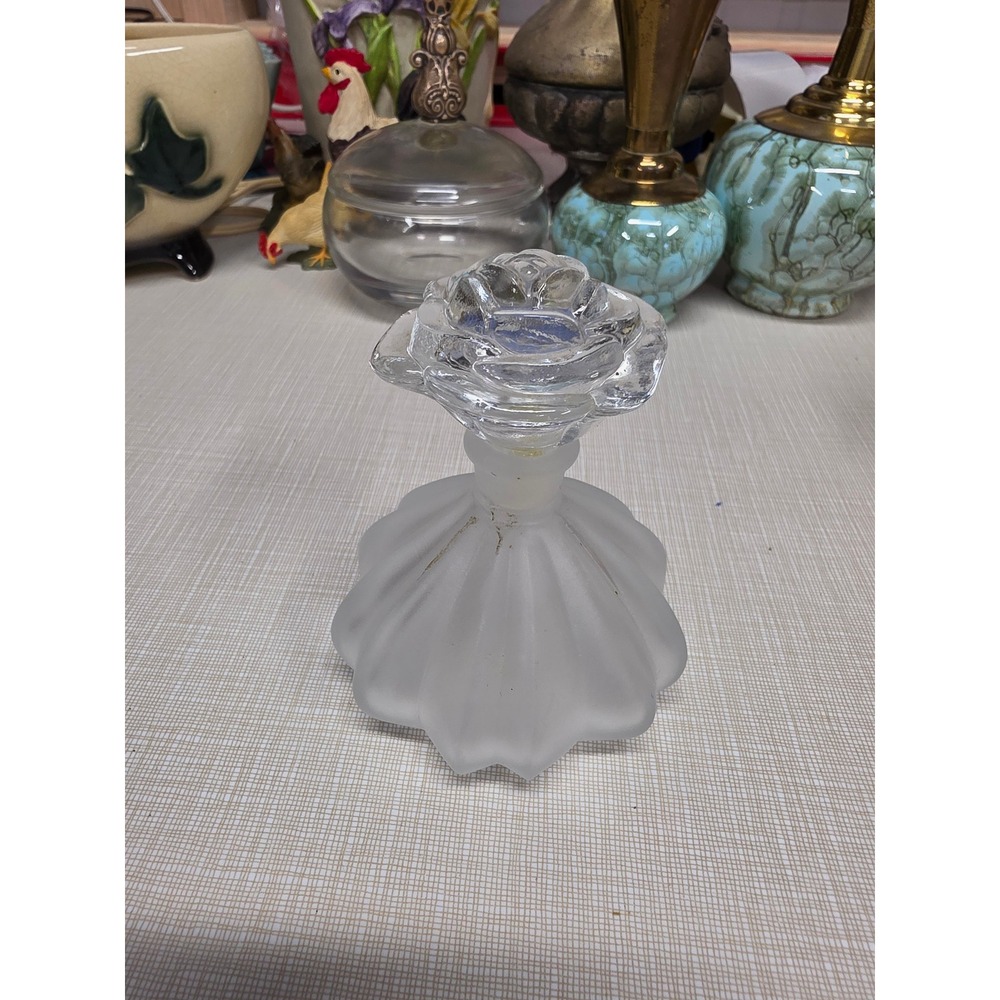 VTG Antoinette Frosted Glass Perfume Bottle Clear Rose Stopper Made in Taiwan